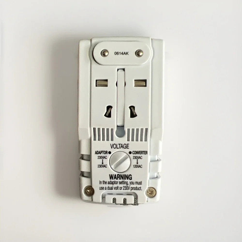 Travel Smart Conair All-In-One Adapter and Converter Combo Unit TS253ADN White